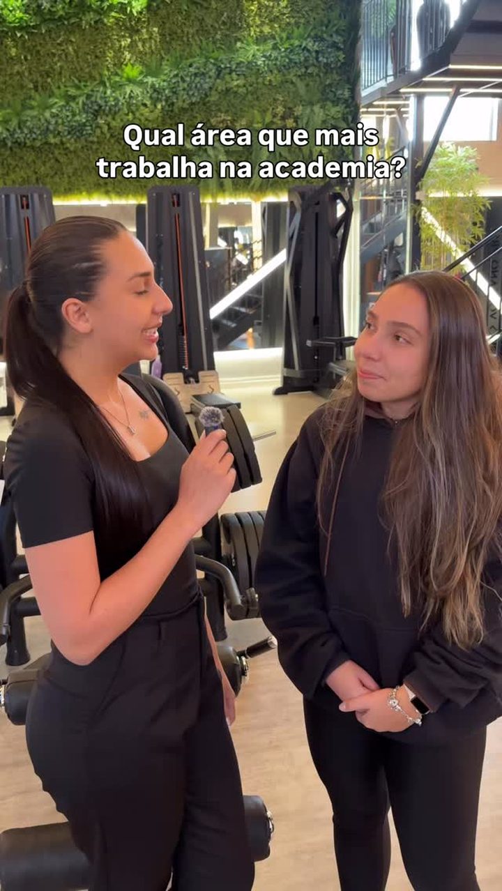 Reel com enquete sobre treino